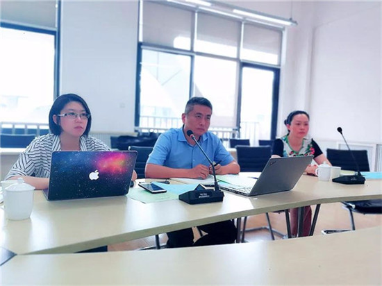 成都七中初中附属小学迎接北京教育部专家到校