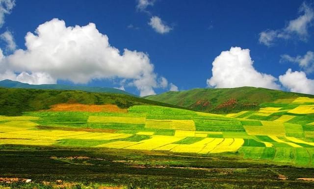 想去三四线小城市旅游一个月,有哪些人少风景