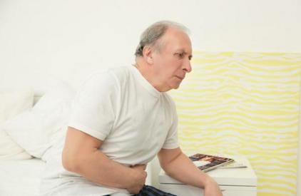 七旬老人便秘严重,排便用手抠,终觅一奇物,轻松