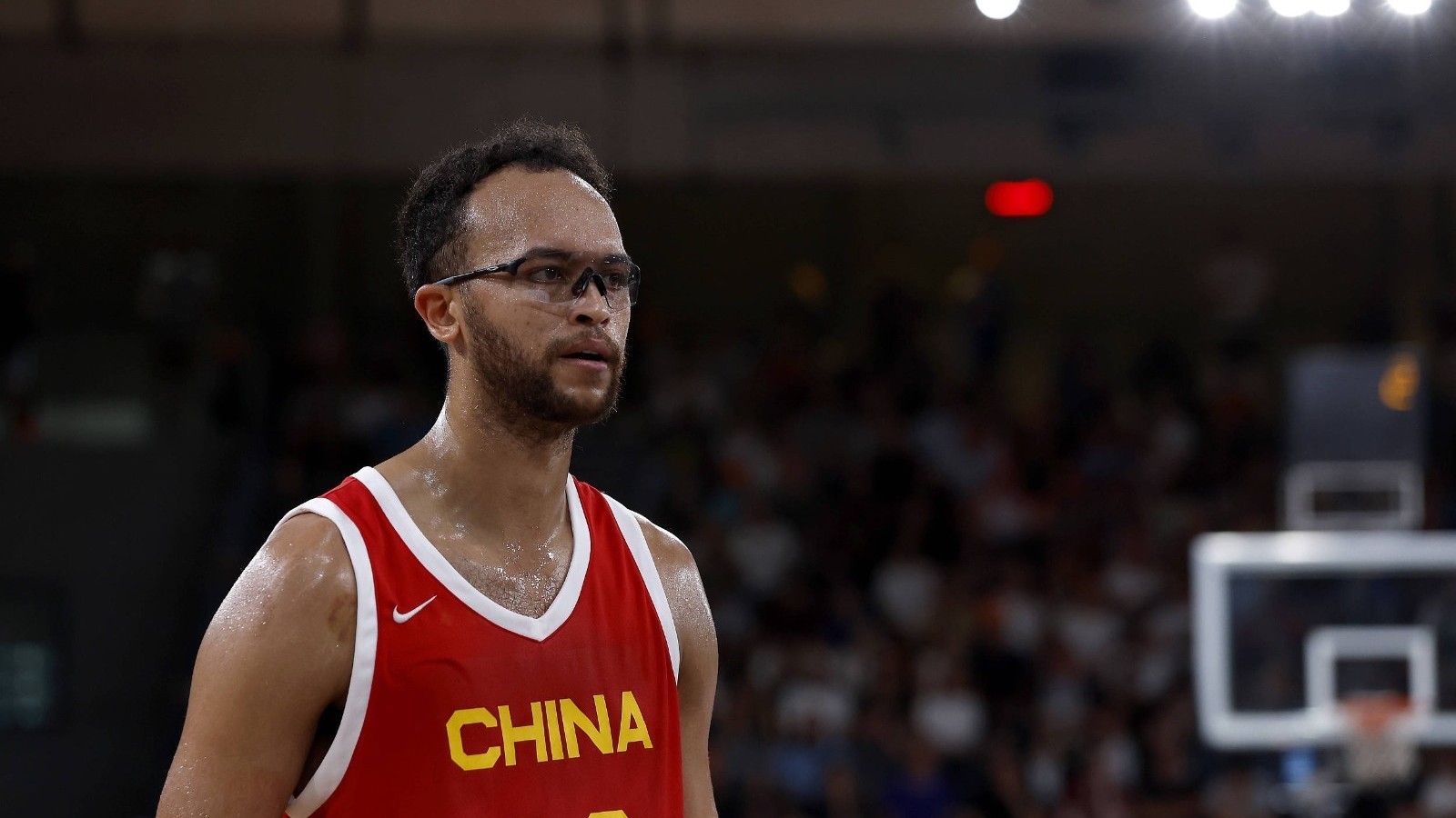 李凯尔:赢球的关键是和队友沟通交流 李凯尔:赢球的关键是和队友沟通交流