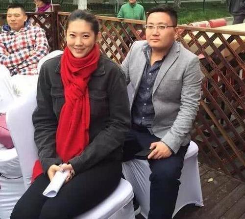 31岁最美女排国手称已离婚,嫁矮13厘米老公常秀恩爱,网友:太意外