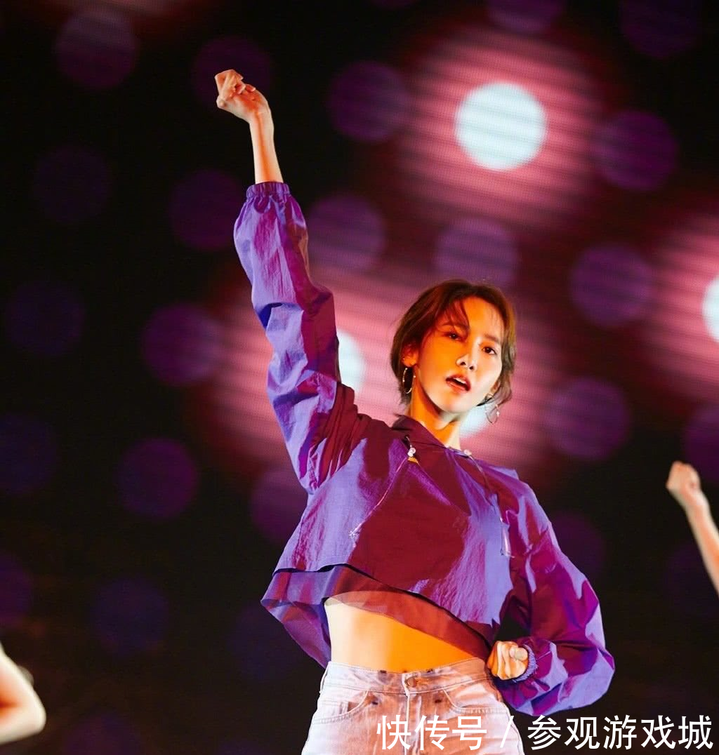 林允儿的蚂蚁腰,竟然比舞蹈演员还要瘦一半!