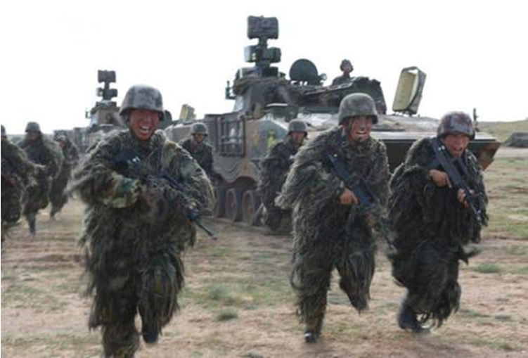 朱日和开幕,满广志的歼20已到位 红军:往年活捉