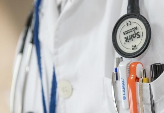 2018年乡村医生新政策:待遇有提高吗?退休是