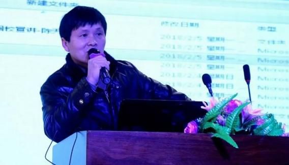 汉南一中举办2017届优秀毕业生返校交流会:回