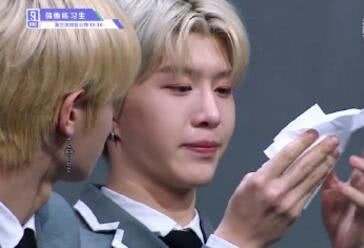 《偶像练习生》蔡徐坤第一,范丞丞哭的一塌糊