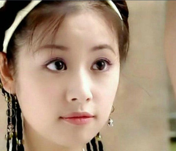 看赵丽颖,杨颖的学历对比,娱乐圈学历较低的女