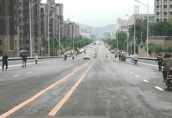 大喜事葫芦岛,期盼已久的海翔路高架桥终于开