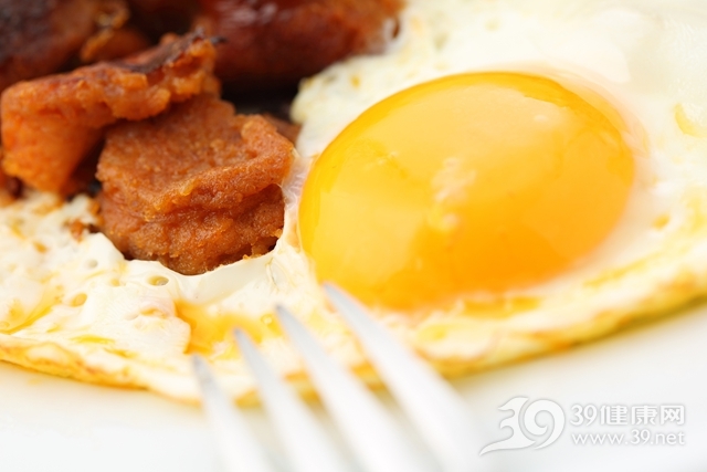 孩子早餐吃鸡蛋好吗?让孩子健康成长的早餐应该这样吃