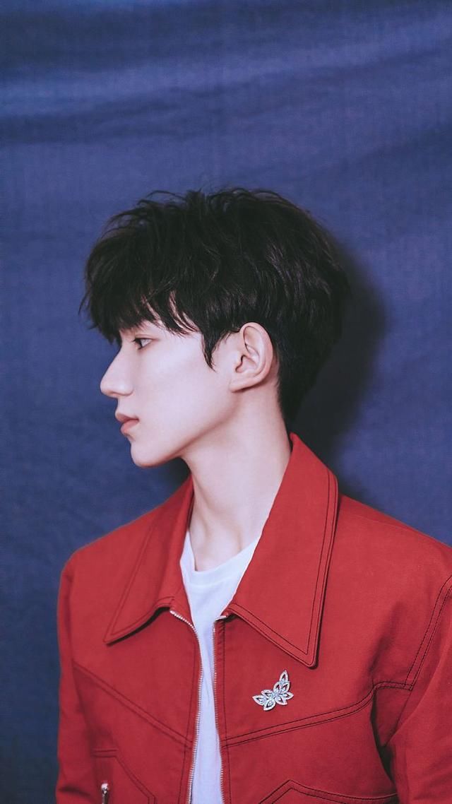 甜文:《我的世界只有他》高干军人vs美人总监