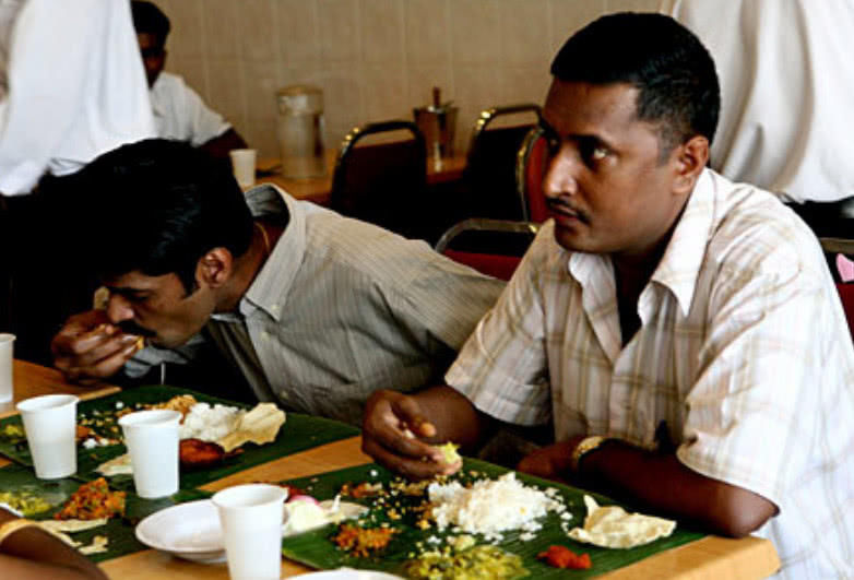 印度人为什么是吃饭只用右手而不用左手?