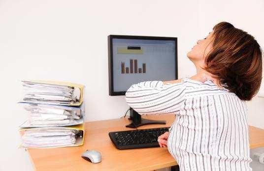 颈椎病到底能不能根治? 它为什么会找上你?