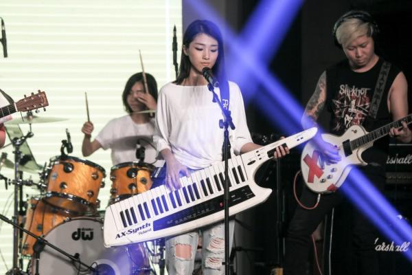 库奇卡乐团出道 视觉系摇滚实力圈粉