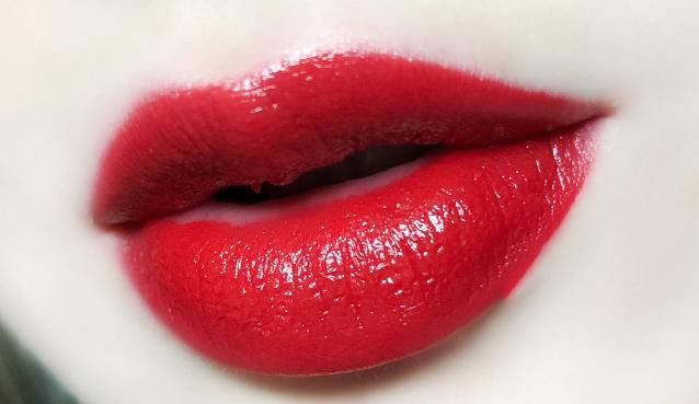 法国娇兰臻彩宝石口红热门试色!范冰冰超美代