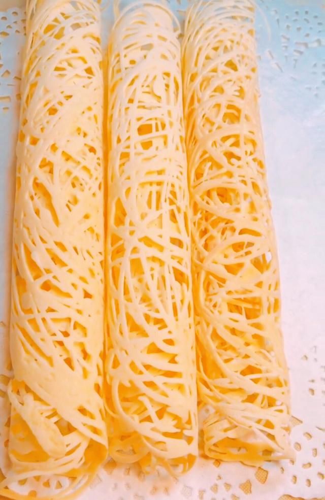 高颜值又好吃的鸡蛋网饼,一上桌就光盘,宝宝超