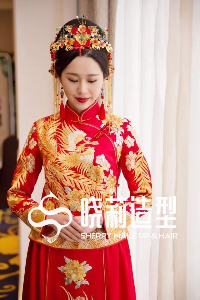 景甜在礼服里面穿秋裤?冬季新娘该怎样才能又