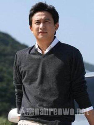 黄磊个人资料 黄磊出轨女编导 黄磊女儿多多照