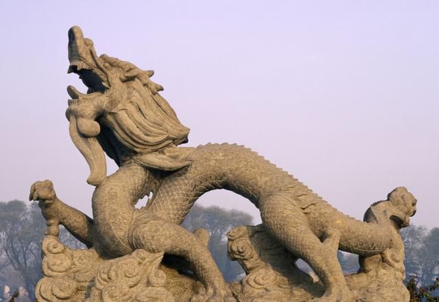 美国网友:为何中国如此不文明?评论指出中国一