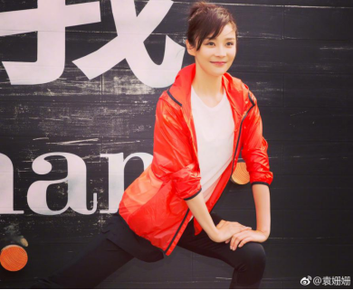 运动衣也美丽 白百何迪丽热巴穿出青春活力