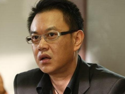 身价过亿的老总,演戏纯属个人爱好不为钱,多次