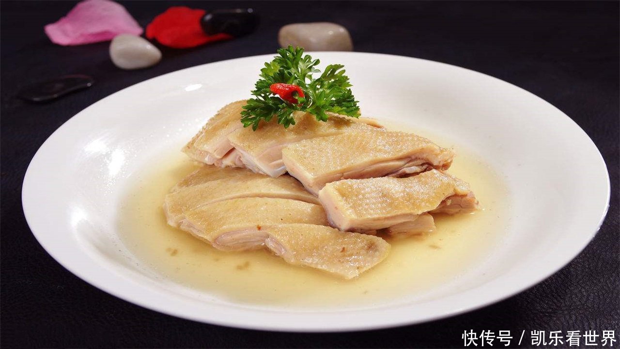 我国四个名字带南的省会城市,都很适合旅游,