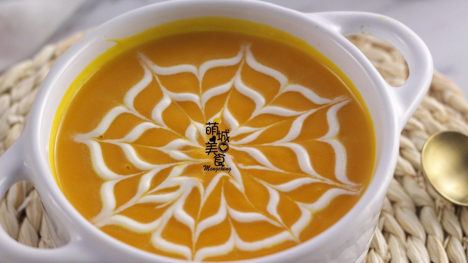 南瓜遇上酸奶,颜值高,超香浓,超顺滑哦