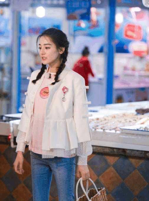 杨幂热巴电视剧片酬纷纷过亿, 最高的竟然是吴