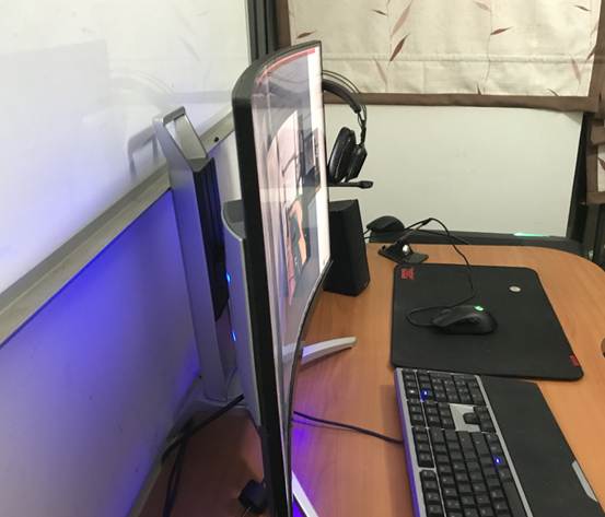 AOC AG322QCX开箱评测:大屏吃鸡利器