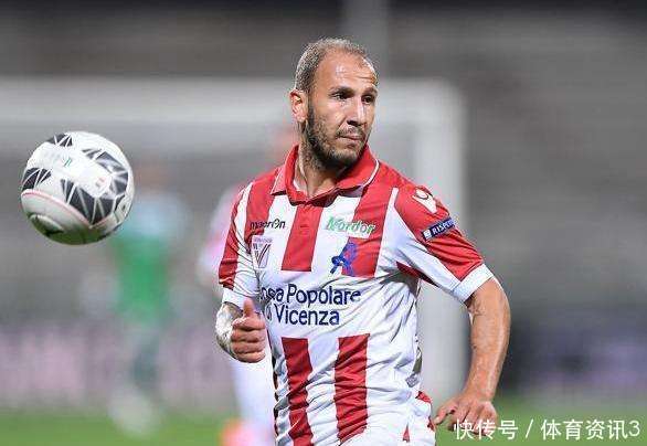 足球场上的绿牌是何物? 裁判在什么时候才可