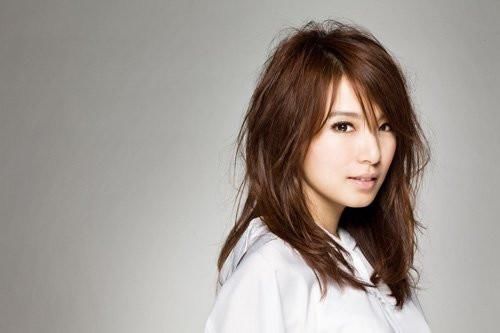 林俊杰狂追田馥甄那么久,惨遭拒绝,到底是谁配