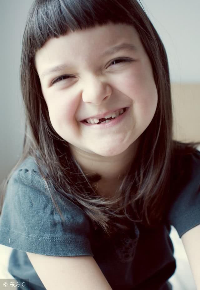 随便留?新年扎个韩式甜美俏皮丸子头去拜年,迪