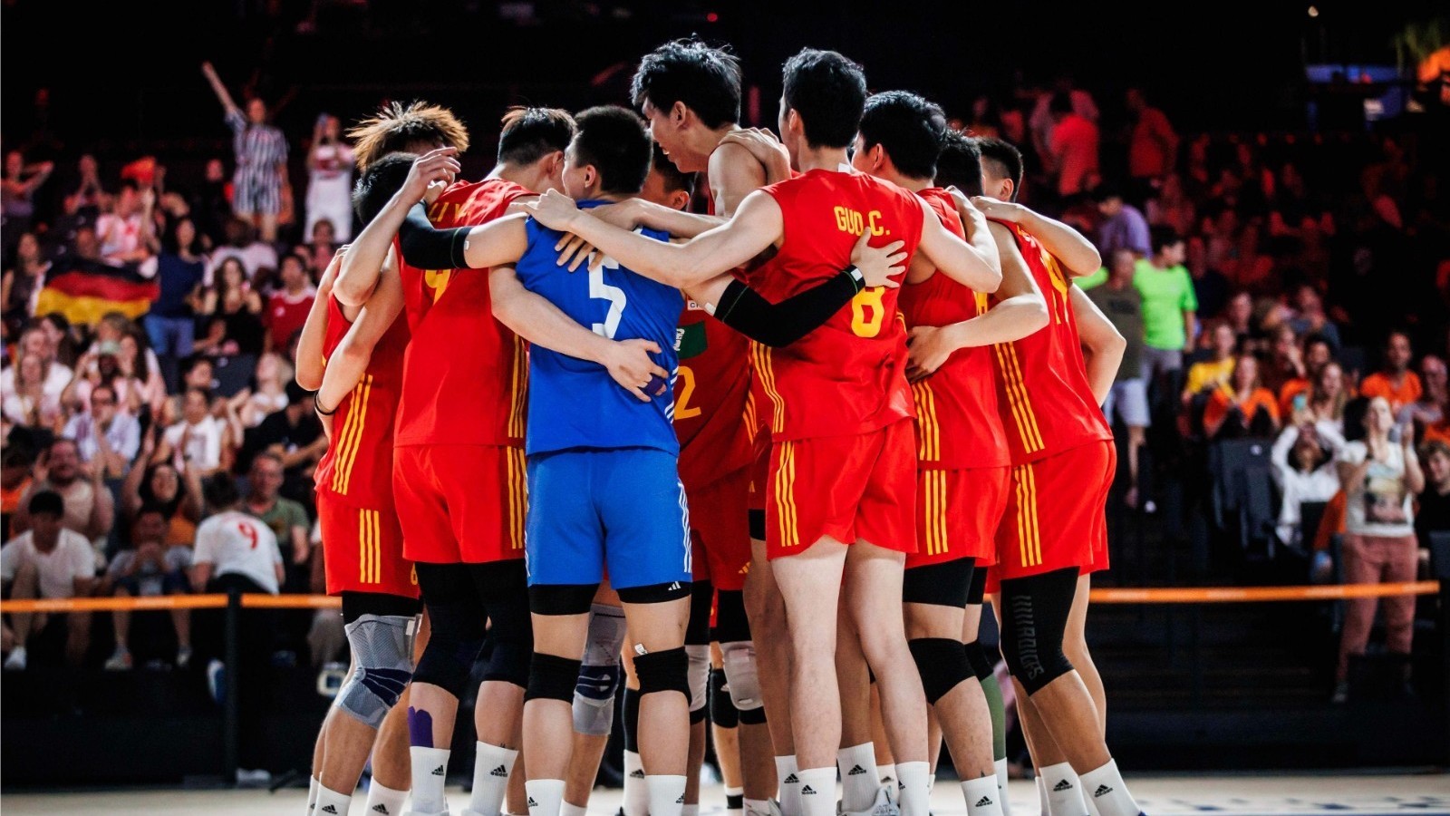 世联赛保级关键战 中国男排3比1逆转德国 摆脱垫底