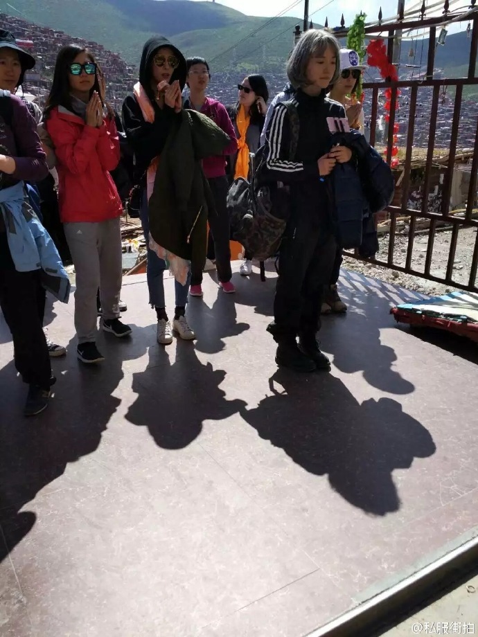 杨幂七夕节没陪老公孩子,原来是去做这么件事 杨幂七夕节没陪老公孩子,原来是去做这么件事