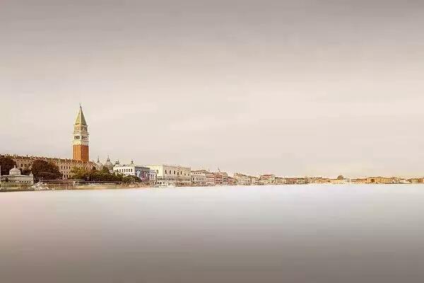 人穷穷观念,人富富生钱(句理名言)