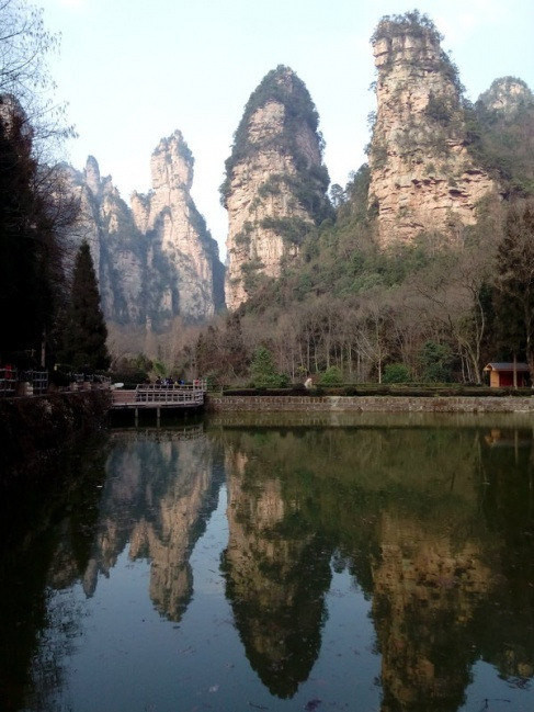 长沙到张家界坐汽车要多久?单请口碑好的导游