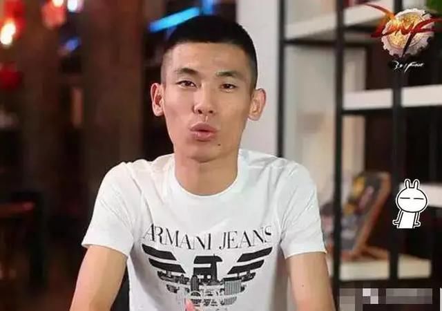 斗鱼捡到宝贝,还没直播礼物就刷爆直播间?办卡