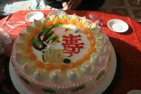 我过生日儿媳给买的蛋糕,儿子发了个朋友圈,第