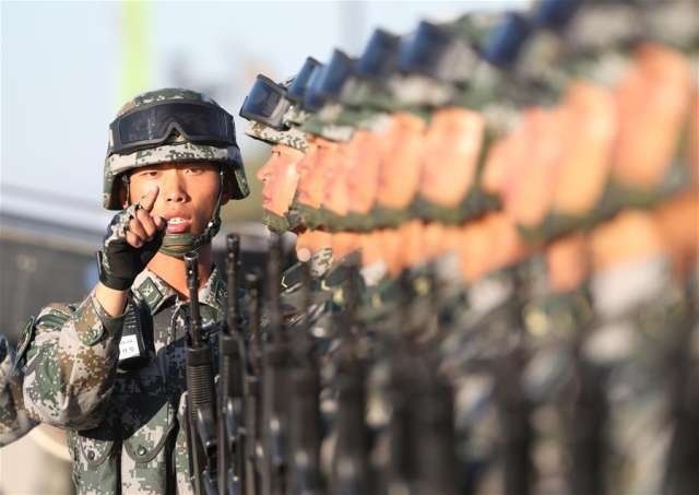 首次"沙场点兵" 建军90周年阅兵今日举行