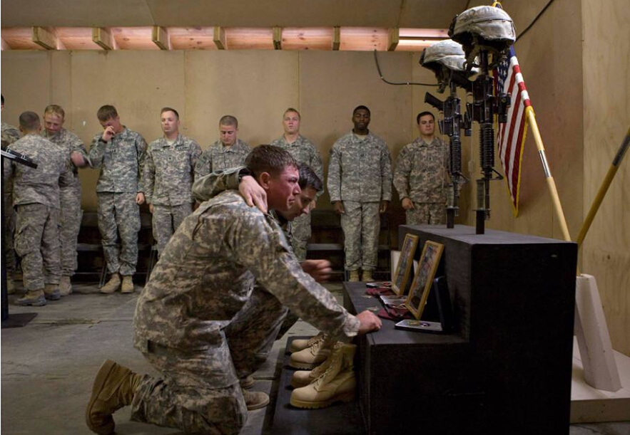 这不是演习!五角大楼发出紧急指令,24艘核潜艇全部撤离基地