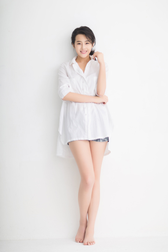 核心提示:由青年女演员刘洁涵主演,丁叮制片作品《囧先生们》已于近日