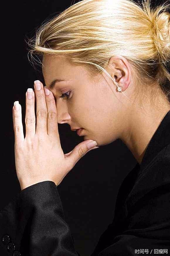 怎样有效去除痘印 简单小方法青春痘疤痕修复