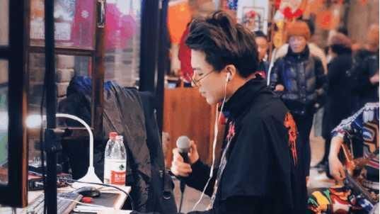 秒杀阿哲!MC小洲只能做陪衬,赶超YY一哥利哥