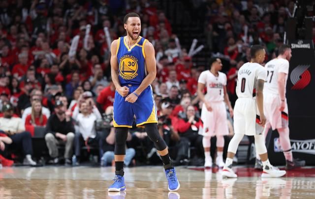 库里只是常规赛巨星?季后赛1数据为他正名,比