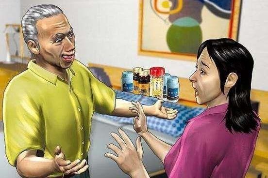 丈夫每天家暴我,我想离婚时,公公笑着给我张照