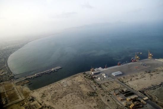 日媒探访建设中的瓜德尔港:巴军方对工地实施