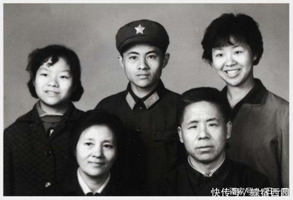 生动的秦畹江的图像