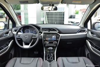 2018款宝骏510对比2018款海马S5青春版 哪款