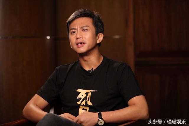 邓超胳膊摔伤仍参加跑男,究竟是什么原因,难不