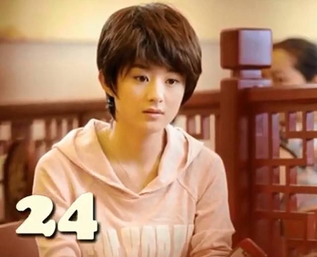 女星青涩照:热巴脸大像老外,杨幂国字脸,赵丽颖