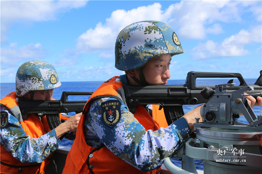 南部战区海军远海联合训练编队:完成训练任务返回湛江